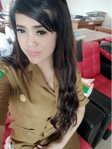 Lili Natalia Kristian Putri, S.Pd
